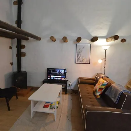 Suvan, La Casa De La Felicidad *