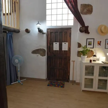 Suvan, La Casa De La Felicidad *